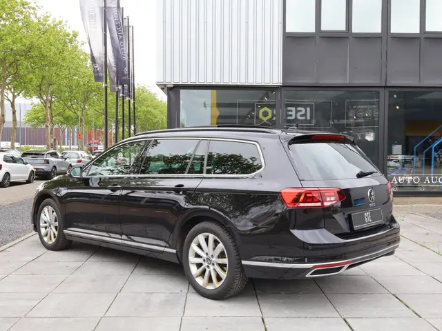 Volkswagen Passat GTE 2021 Hybride Benzine 3