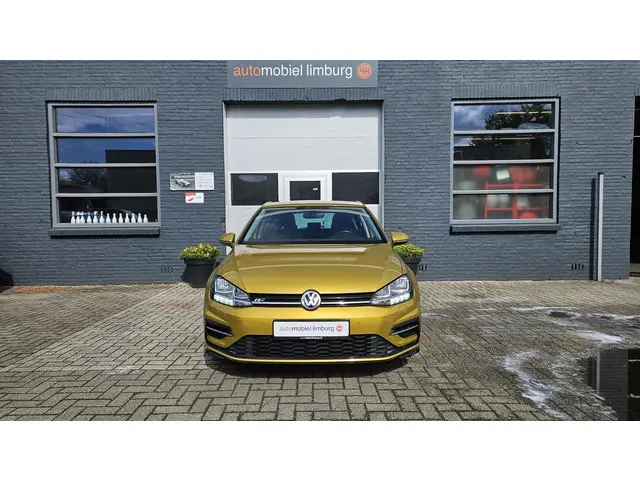 Volkswagen Golf 2