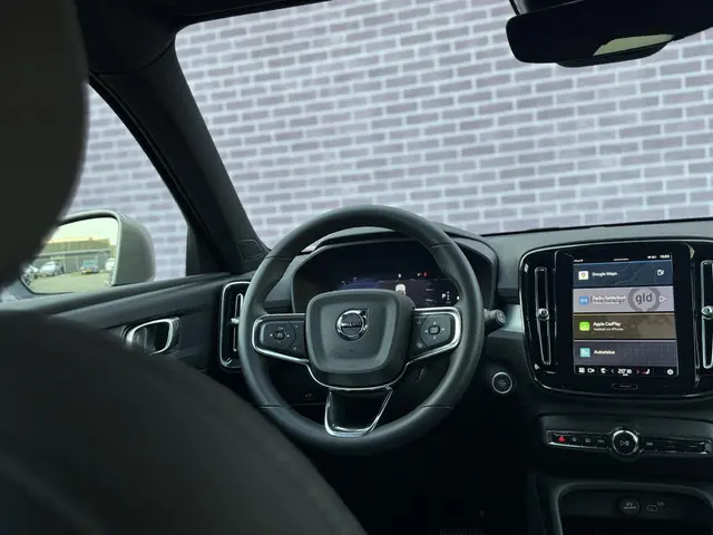 Volvo XC40 2.0 B4 Core 2024 Benzine 24