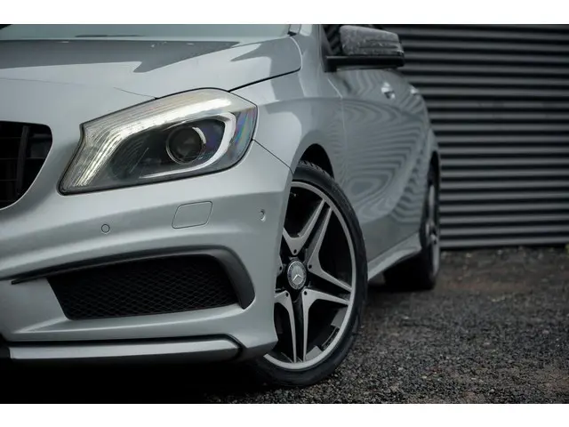Mercedes-Benz A-Klasse 250 Sport 2014 Benzine 23
