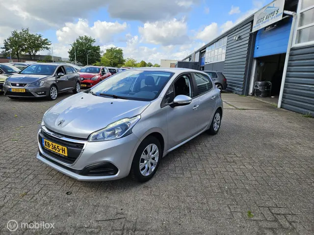 Peugeot 208 1.2 PureTech Active 2016 Benzine 3