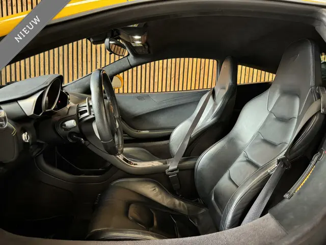 McLaren MP4-12C 3.8| Noselift | Meridian | 2013 Benzine 24