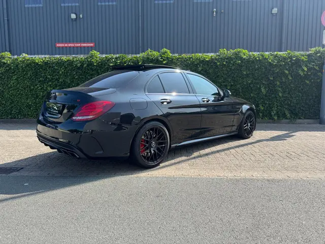 Mercedes-Benz C-Klasse AMG 63 S Edition 1 2015 Benzine 10