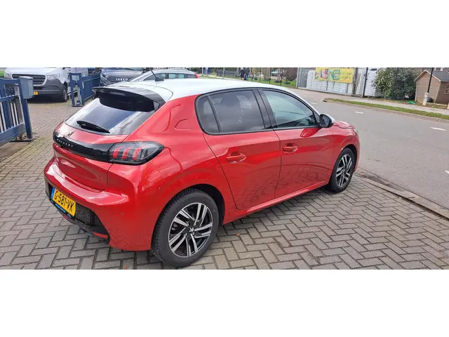 Peugeot 208 3