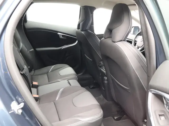 Volvo V40 1.5 T2 Automaat Nordic+ 2016 Benzine 10