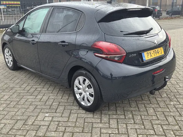 Peugeot 208 1.2 VTi NAVI/NAP/CRUISCONTROL 2017 Benzine 11