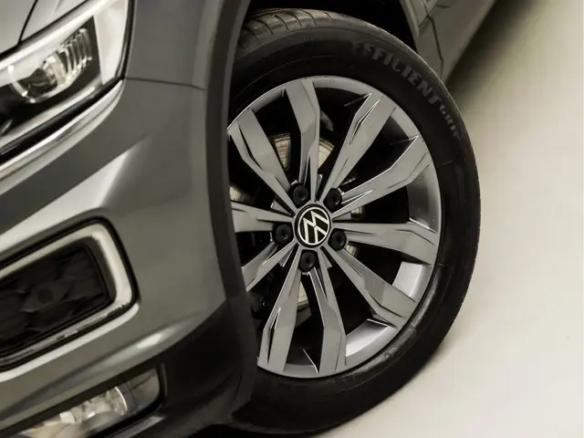 Volkswagen T-Roc 1.0 TSI Luxury Sport 2021 Benzine 17