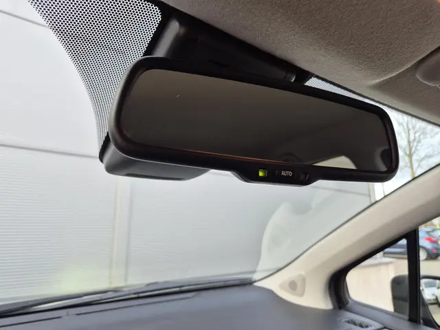 Toyota Yaris 1.5 Hybrid Dynamic 2019 Hybride Benzine 51