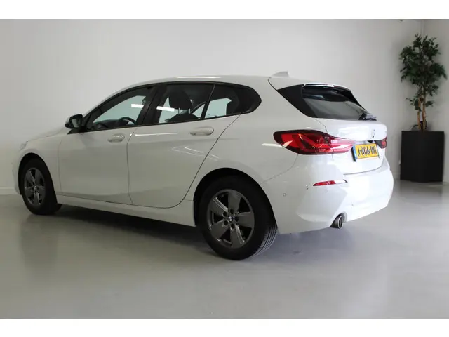 BMW 1 Serie 116d Executive Edition 2020 Diesel 6