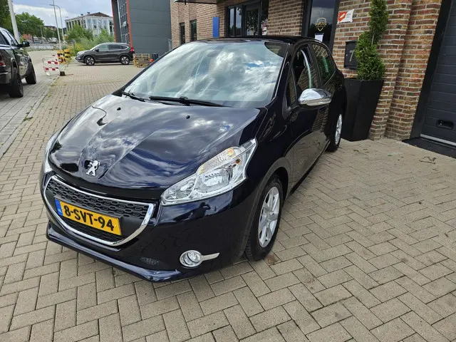 Peugeot 208 1.2 e-VTi Active 2013 Benzine 5