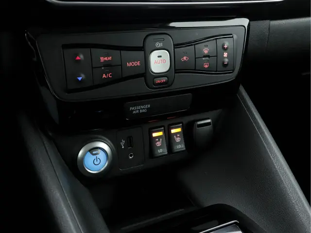 Nissan Leaf 2.ZERO EDITION 40 kWh 2018 Elektrisch 13