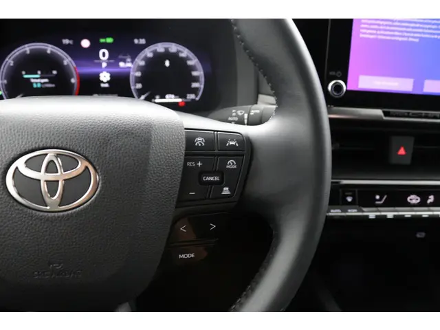 Toyota C-HR 1.8 Hybrid 140 Dynamic 2024 Hybride Benzine 20