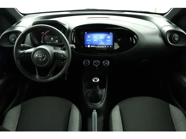 Toyota Aygo X 1.0 VVT-i MT Play 2024 Benzine 42