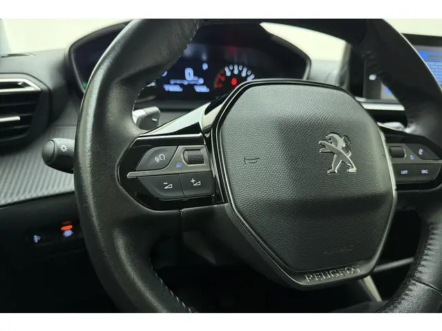 Peugeot 2008 1.2T Automaat Active 2021 Benzine 17