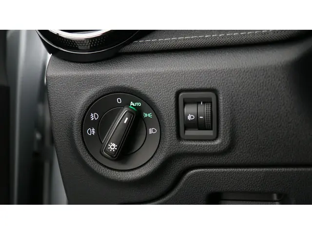 Škoda Fabia 1.0 TSI 115pk Selection DSG 2024 Benzine 13