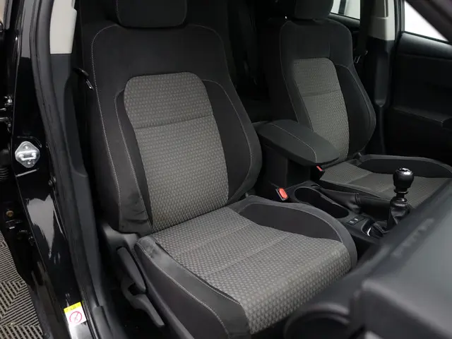 Toyota Auris Touring Sports 1.2T Dynamic 2018 Benzine 3