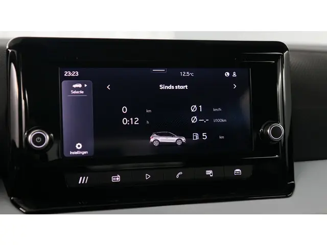 SEAT Arona 1.0 EcoTSI 95pk Reference 2024 Benzine 27