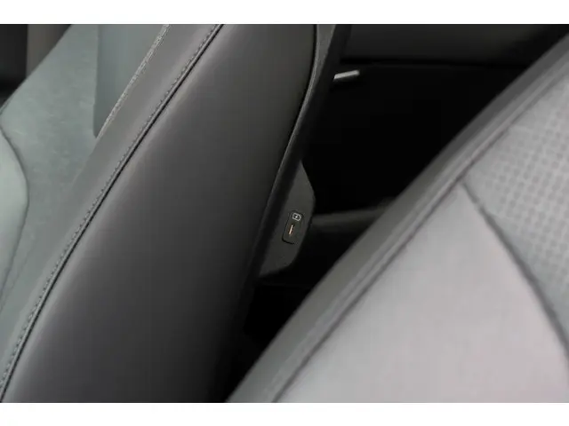 Kia Niro EV ExecutiveLine 64.8 kWh | 2024 Elektrisch 35