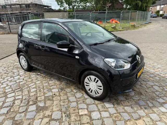 Volkswagen up! 1.0 move up! BlueMotion 2012 Benzine 5