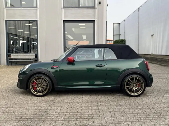 MINI Cooper Cabrio 2.0 John Works Chili 2017 Benzine 35