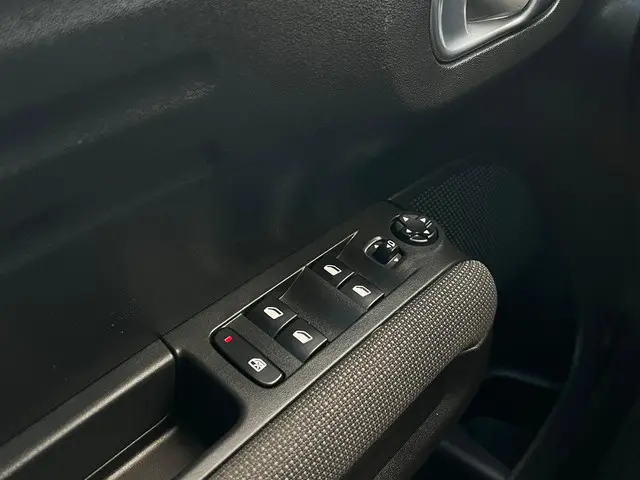 Citroën C3 Aircross 1.2 PureTech S&S Shine 2018 Benzine 18