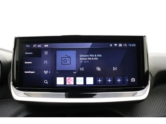 Peugeot 2008 1.2 PureTech 100 Allure 2024 Benzine 25