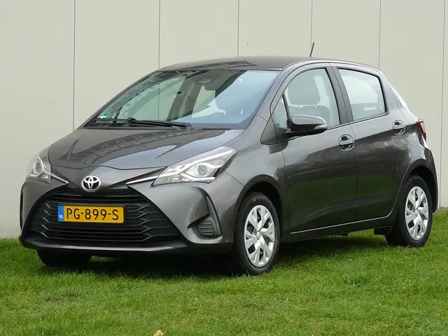 Toyota Yaris 1.5 VVT-i Comfort 2017 Benzine 2