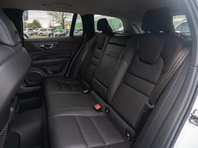 Volvo V60 2.0 T4 Inscription 2021 Benzine 16