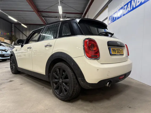 MINI Cooper 2