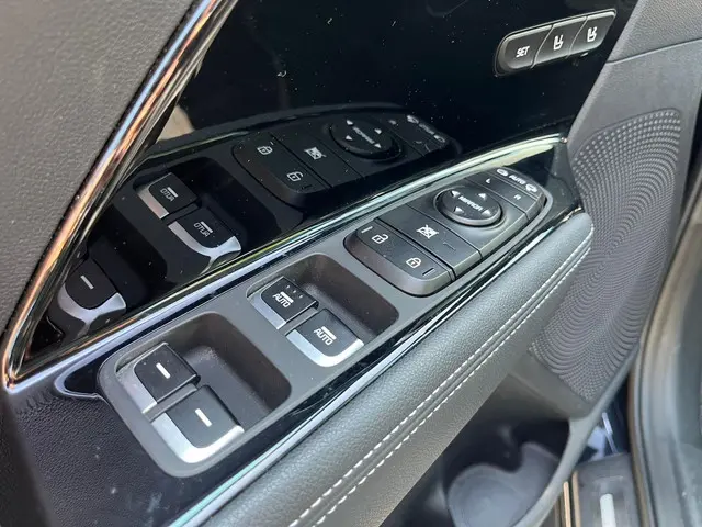Kia e-Niro ExecutiveLine 64 kWh 3- Fase 2020 Elektrisch 15