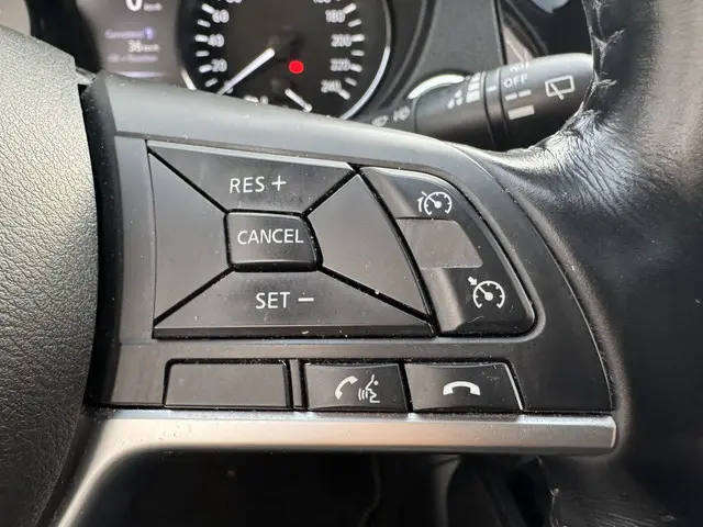 Nissan X-Trail 1.6 DIG-T Tekna 2017 Benzine 37