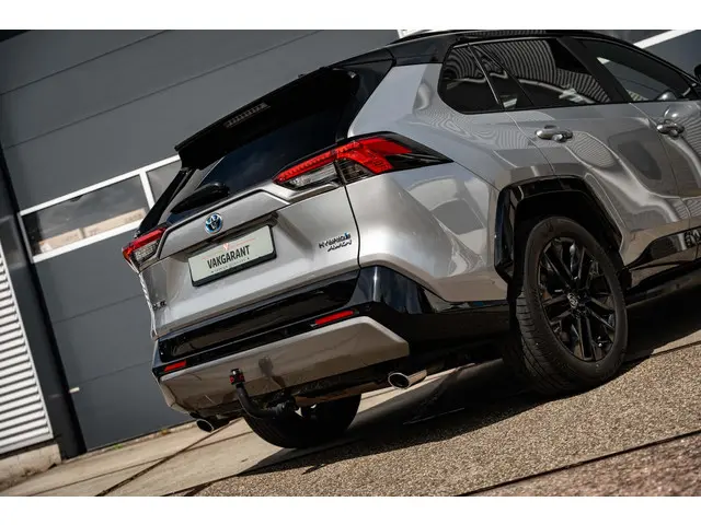 Toyota RAV4 2.5 HEV AWD Bi-Tone 2023 Hybride Benzine 16