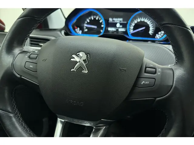Peugeot 2008 1.2 PureTech Allure 2016 Benzine 21