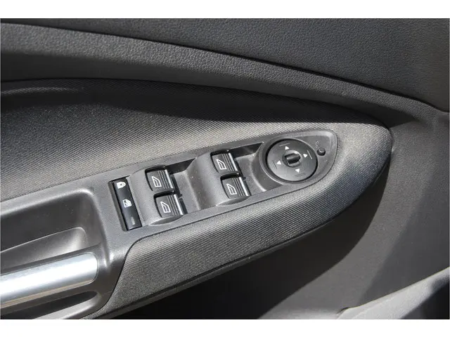 Ford C-MAX 1.0 EcoBoost 125PK Titanium 2016 Benzine 12