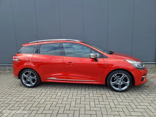 Renault Clio Estate 1.2 GT 2015 Benzine 3
