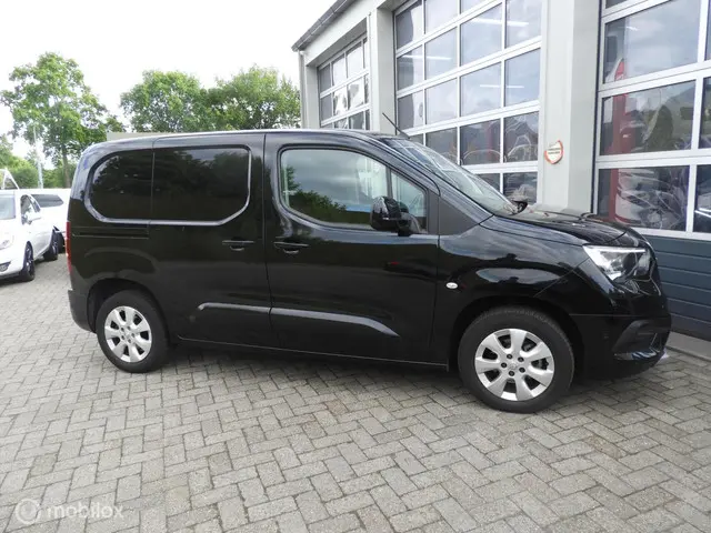 Opel Combo 1.6D L1H1 Innovation 2018 Diesel 10