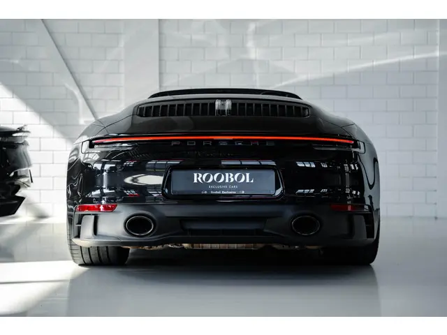 Porsche 911 Carrera GTS Cabrio 2022 Benzine 4