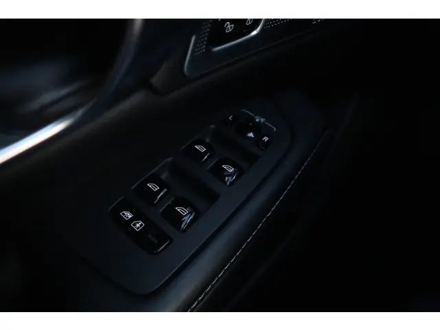 Volvo V90 2.0 T8 AWD Inscription 2019 Hybride Benzine 40