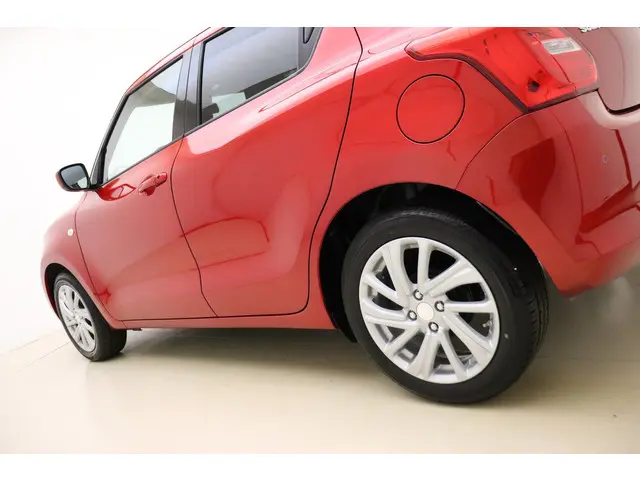 Suzuki Swift 1.2 Select Smart Hybrid 2024 Benzine 16