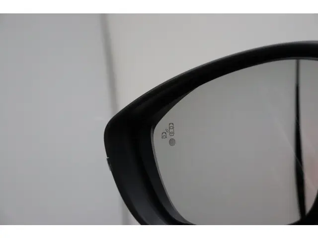 Peugeot e-2008 EV GT Pack 50 kWh 2021 Elektrisch 21