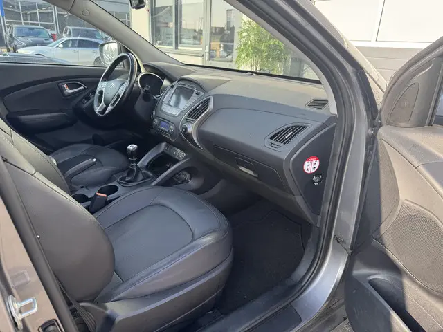 Hyundai ix35 1.6i GDI i-Vision 2015 Benzine 19