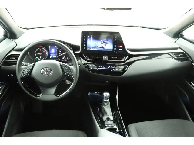 Toyota C-HR 1.8 Hybrid Dynamic 2019 Hybride Benzine 4
