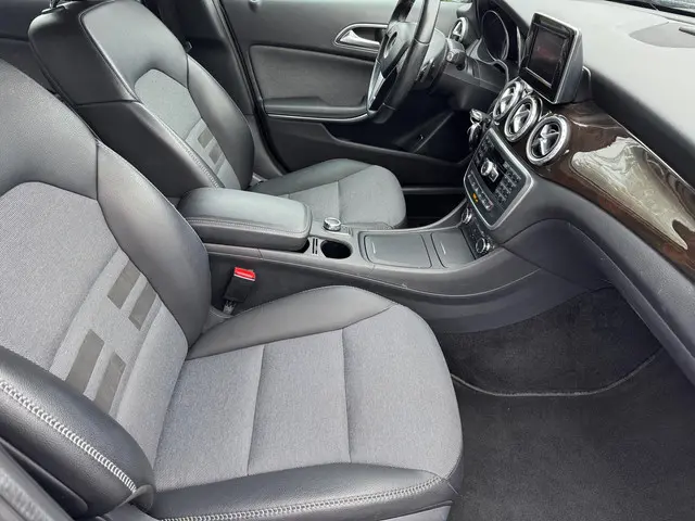 Mercedes-Benz GLA 200 AUTOMAAT *NETJES & GOED 2014 Benzine 6