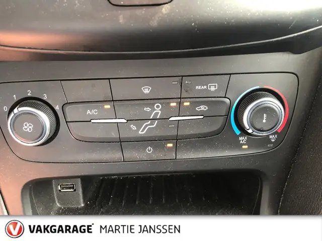 Ford Focus Wagon 1.0 Lease Edition 2018 Benzine 25