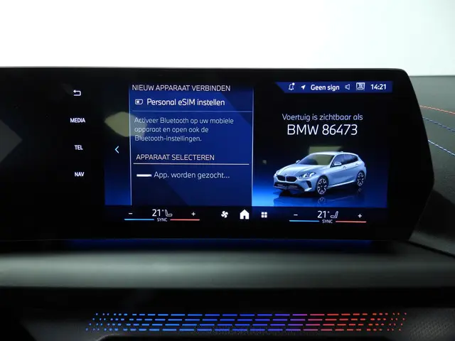 BMW 1 Serie 5-deurs 120 2025 Benzine 29