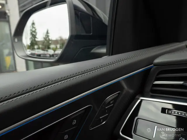 Audi RSQ8 4.0 TFSI V8 quattro 2021 Benzine 33