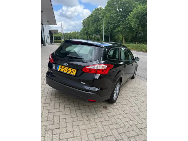 Ford Focus Wagon 1.0 EcoBoost Edition 2013 Benzine 4