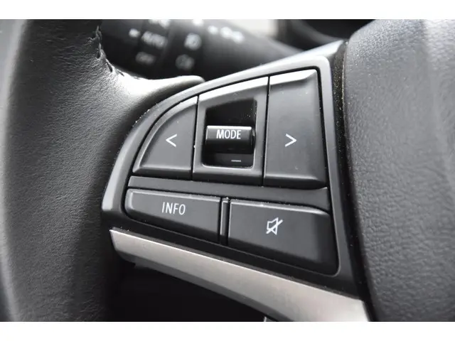 Suzuki Ignis 1.2 Smart Hybrid Style 2023 Hybride Benzine 7