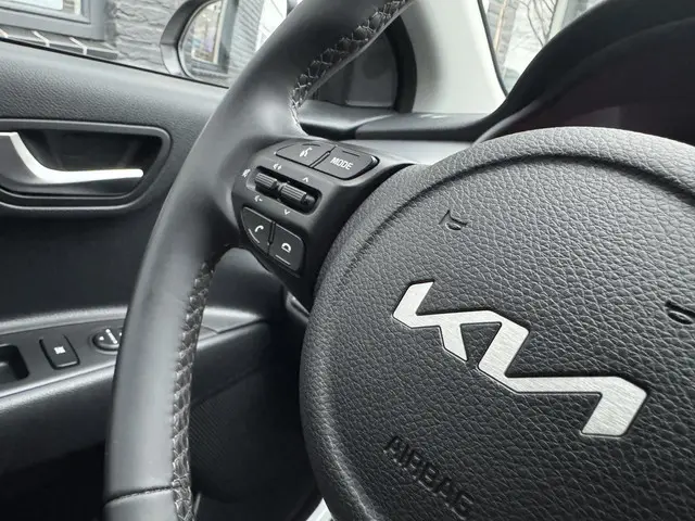 Kia Stonic 1.0 T-GDi MHEV DynamicLine 2023 Benzine 26