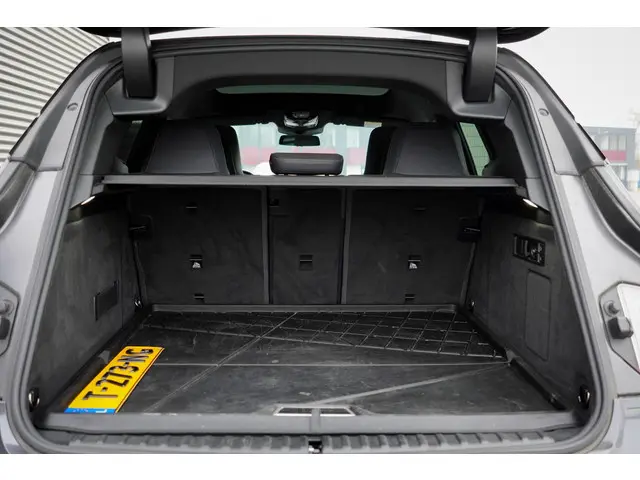 BMW iX xDrive40 Excellence 77 kWh 2022 Elektrisch 8
